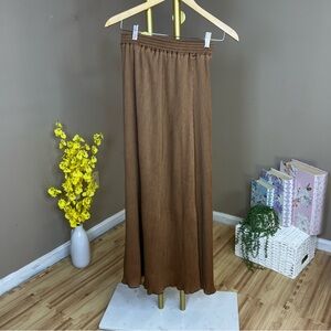 Elegant Brown Pleated Skirt